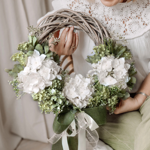 Evergreen Elegance wianek z...