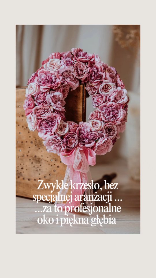 Ach... gdyby tak mieć wszystkie moce i móc tak pięknie fotografować wianki jak profesjonalny fotograf...📸
Wtedy mielibyście szansę widzieć je w pełnej okazałości 🌸
... albo gdyby tak mieć fotografa na pełny etat, który robiłby codziennie nowe sesje i fotografował wszystkie moje wianki na bieżąco...
Ale by było! ❤️🩷🤍

A Ty jakie masz marzenia? 🙂

Foto profesjonalne: @annasikoraphotography

#wianki #dekoracjedomu #dodatkidodomu #wystrojwnetrz #wreaths #wianeknadrzwi #dlakobiet #fotografiaproduktowa #kränze #kranz #mojehobby #mojapasja #kobiecybiznes #rekodzieło #Rękodzieło #ręcznierobione
